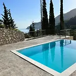 Katerina's Village * Άγιος Νικήτας